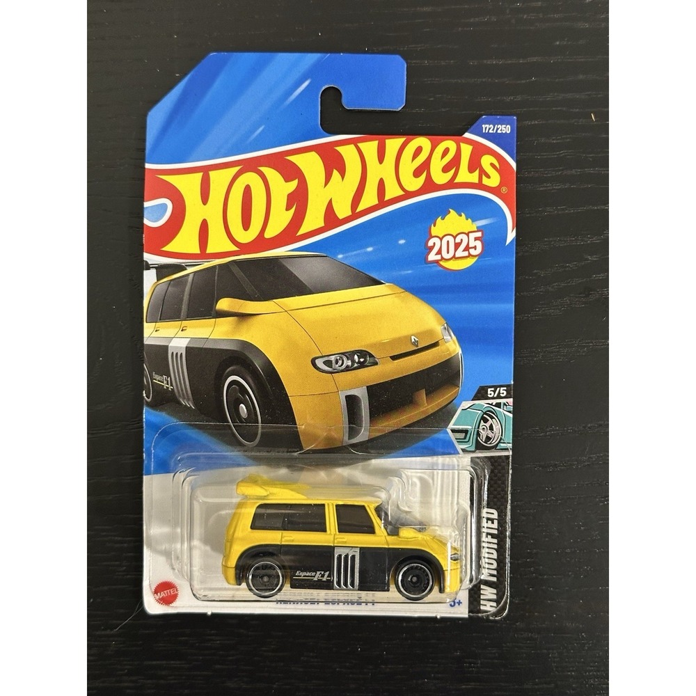 (8) various Hot Wheels: Chevy Toyota 68 Corvette Nissan Bugatti Gordon 99 Ford - Picture 5 of 10